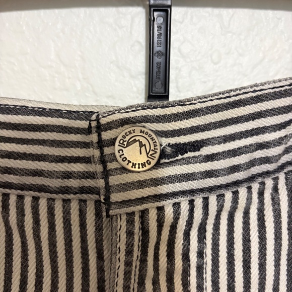 RARE Vintage Rocky Mountain Jeans - Picture 5 of 10